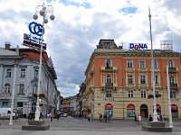 Trg bana Jelačića. pogled prema praškoj ulici 2011. godine  1866. – probijena ulica Marije Valerije (kćer cara Franje Josipa I.) kojom su povezani Jelačićev i Zrinski trg.